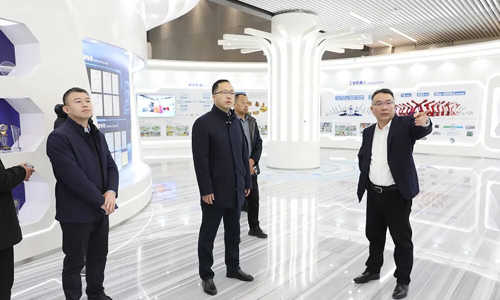 3d01c2a1ddba41af140ec30b5a19b733