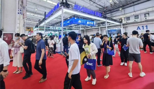 37000威尼斯&ldquo;机械人+AI&rdquo;全景式创新利用成就，闪灼世界机械人大会！