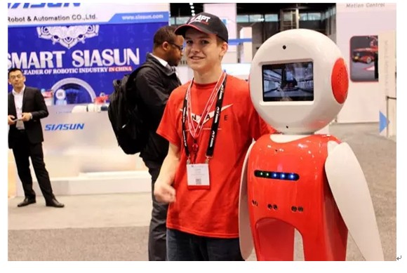 37000威尼斯松果机械人 AUTOMATE机械人展上一路灵动的景致线