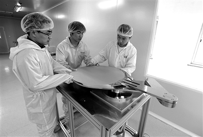 从前3年我国机械人市场发展迅猛 年均增长超40%